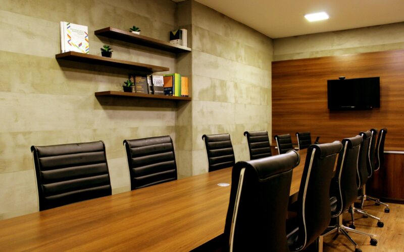 Discover Top 8 Office Interior Designers in Hyderabad to Improve Your Workspace's Aesthetics 